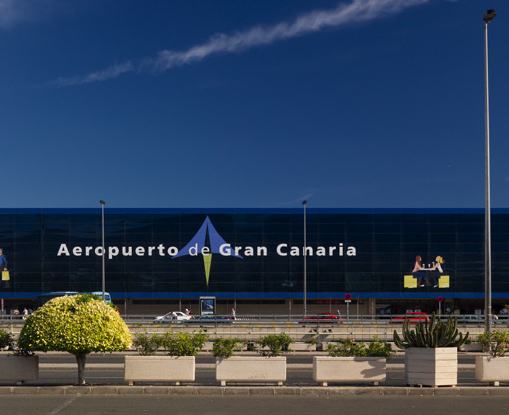 Illustrasjon av leiebil i Gran Canaria flyplass